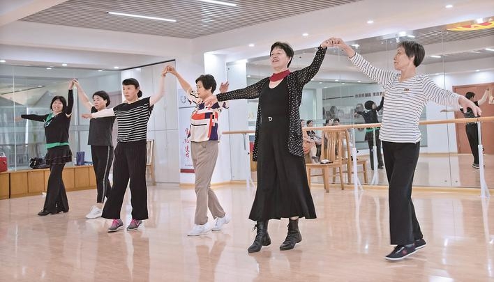 從助餐到助浴、助醫、助潔、助行、助急…… 泰州市海陵區城南街道打造全域老年友好型社區