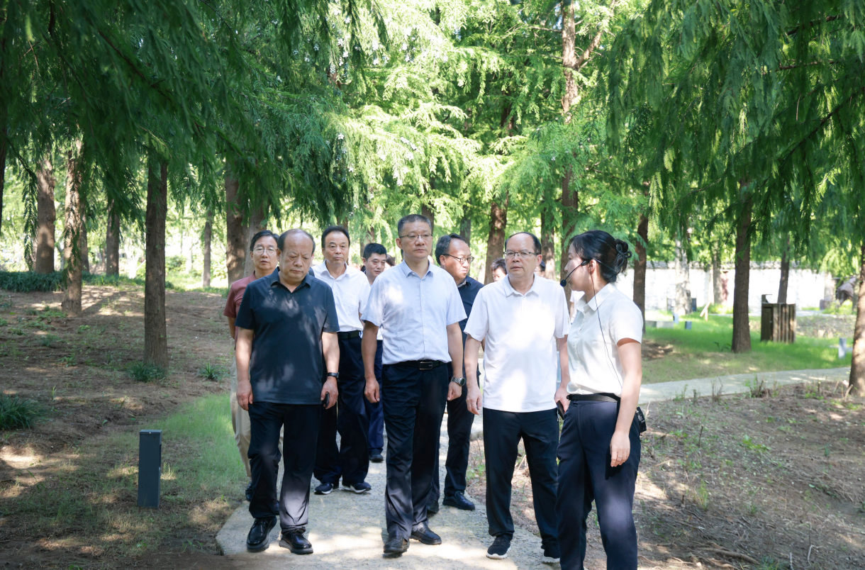 咸陽媒體作家走進泰州,沉浸式感受深厚的歷史積淀與蓬勃的發展動能