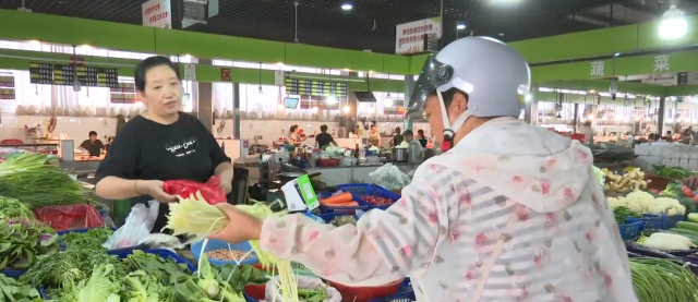 泰州姜堰:“菜籃子”更輕松!市民樂享“實惠模式”