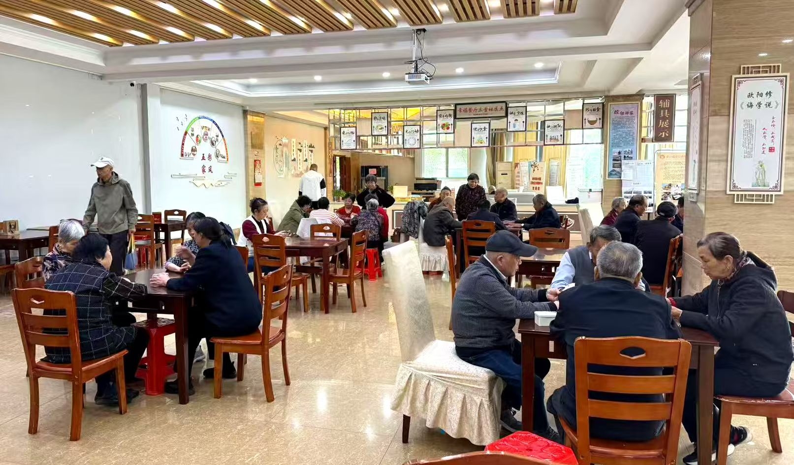 泰興:從“養(yǎng)老”到“享老”,多元服務(wù)繪就幸福“夕陽紅”