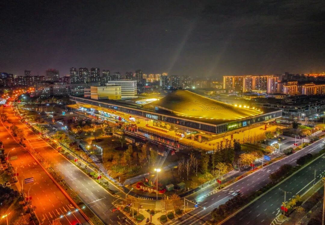 冠军奖杯又“上班”了!这次来到……