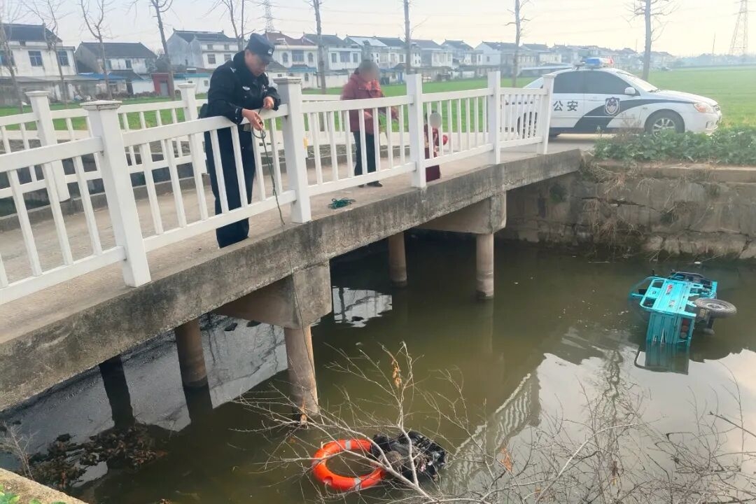 ����3�c��̩�d��߅�l���@�UһĻ��