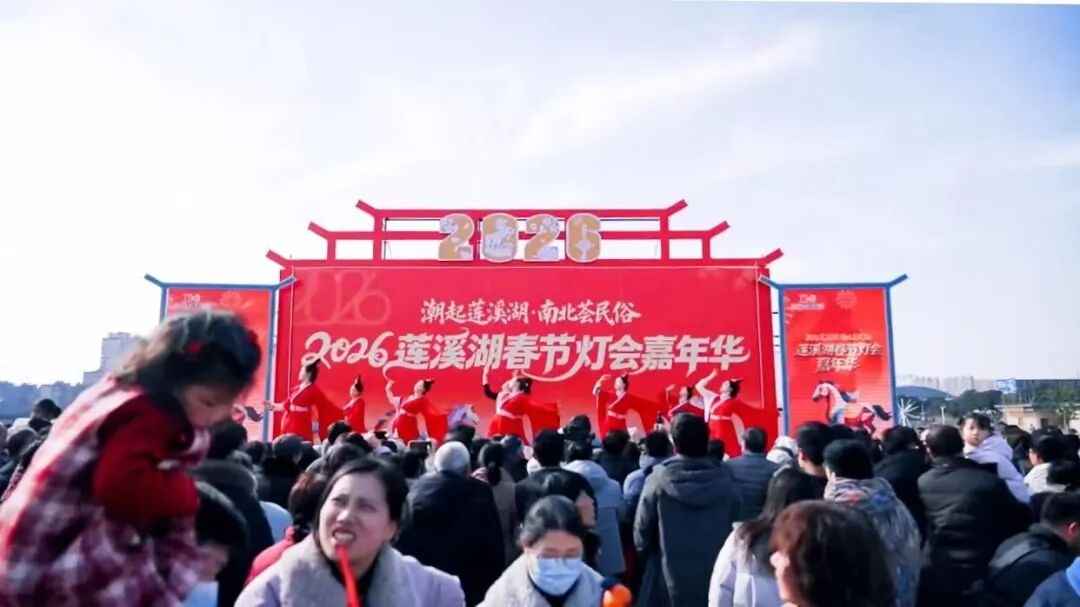 新春走基層|名場面頻現!手機拍到沒電